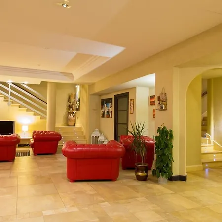 Della Posta Hotel 4*